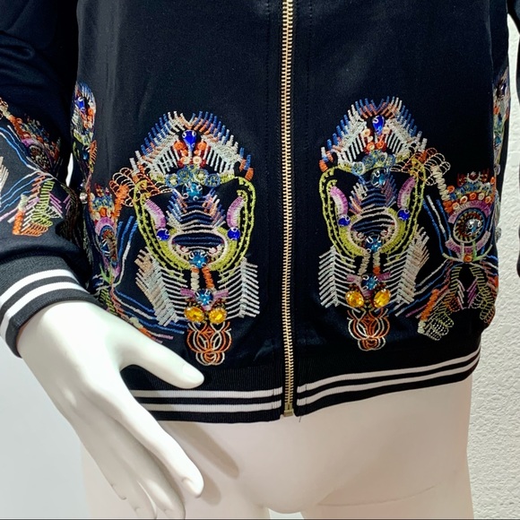 🔥NWOT🔥 Mod X Embroidered And Jeweled Zip Up Jacket - Picture 4 of 14